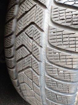 VW Touareg AL KOLA ZIMNI PNEU 235/65 R17 - 2