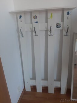 Zrcadlo a věšák - 2