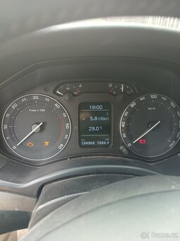 Octavia II. kombi 1.9 TDI r. 2006 vadný motor. Manuál. - 2