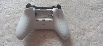 Prodám ovladač pro XBOX ONE ne ND - 2
