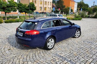 Opel insignia 2.0 TDCI 96kw TOP STAV - 2