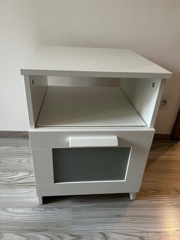 Noční stolek - 2
