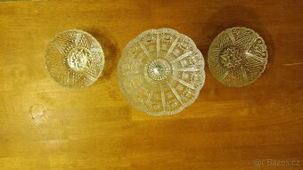 Nádoby z broušeného skla - 2