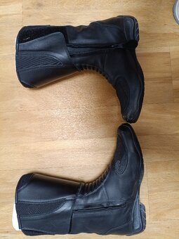 Dámské moto věci - 2