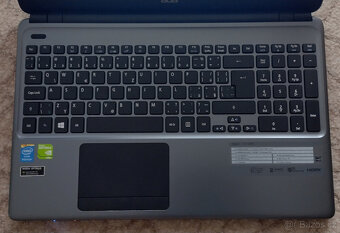 Acer Aspire E1-530G - 2