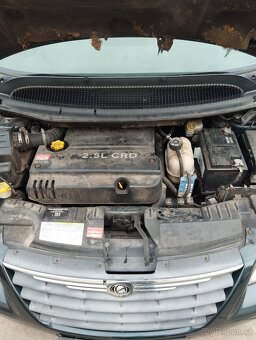 Chrysler Voyager - 2