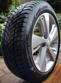 Alu R17 5x114,3 orig. RENAULT + zimné 205/55R17 - 2