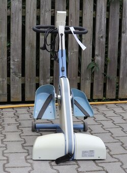 Motomed Thera-Vital, trenažér na procvičování nohou. - 2