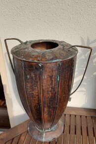 Měděná váza - 2