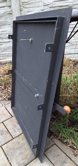 Dvířka k udírně - 2