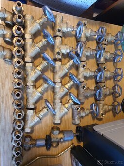 Mosazné,nerezové Ventily voda, topení - 2