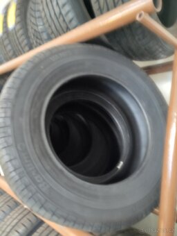 BARUM 215/65/16 C - 2