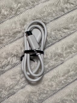 Set kabelů a nabíječek USB – 7 ks - 2