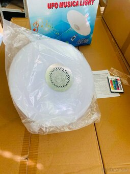 RGB LED svítidlo E27 48W s Bluetooth reproduktorem - 2