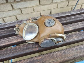 Plynová maska - 2