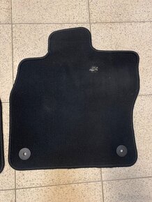 Prodám koberečky Škoda Octavia III Combi - 2