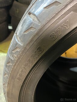 Letní pneu 225/35 R18 87Y Bridgestone 6mm - 2