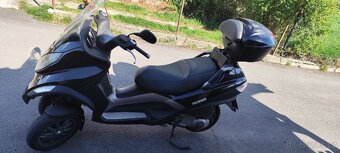 Piaggio MP3 250 - 2
