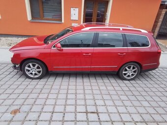 VW Passat B6 kombi Highline - 2