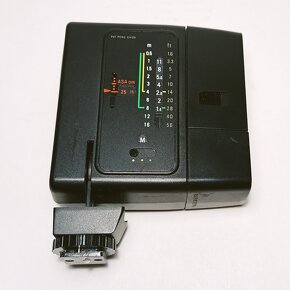 Sunpak Auto 124, externí blesk na fotoaparát - 2
