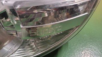 Škoda Superb 2 předfa levý halogenový světlomet - 2