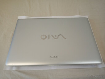 SONY VAIO PCG-71313M - (svižný, i3, SSD, 4GB, OK baterie, HD - 2