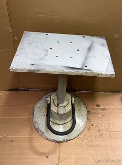 Hydraulicky stůl - 2