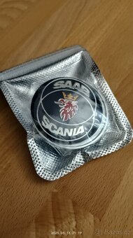 Prodám znak na kapotu SAAB 9000. - 2