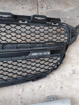 Maska Mercedes C W205 AMG - 2