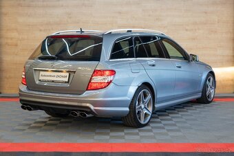 Mercedes-Benz C trieda Kombi 63 AMG - 2