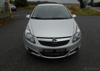 Opel Corsa 1,4 64 kW KLIMA Serviska benzín - 2