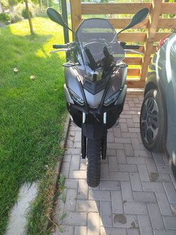Aprilia SR gt 125 - 2