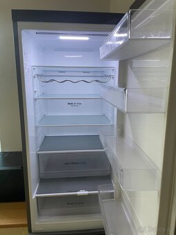 Lednice s mrazákem LG - 2