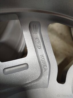 ALU originál Hyundai 6x139,7 6,5J R17 - 2