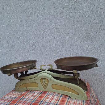 Staré kuchyňské váhy - 2