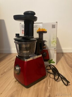 Elektrický šnekový odšťavňovač Sencor SSJ 4042RD – výborný s - 2