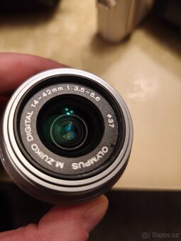 Olympus M.Zuiko 14-42/3.5-5.6 II R MSC silver - 2