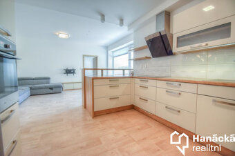 Pronájem terasového bytu 3+kk v Olomouci, ul. J.... - 2