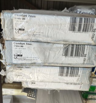 Plovoucí laminátová podlaha - menší m2- nové - 2