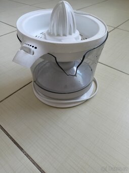 Citrusovač, vysavač, tablet - 2