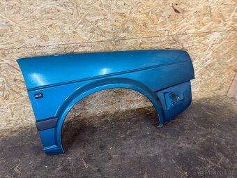 PRAVÝ PŘEDNÍ BLATNÍK VOLKSWAGEN GOLF 2 - 2