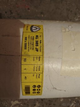 Role smirkového papíru - 2