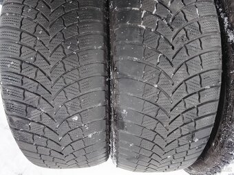 Zimní pneu Barum 20/55/16c - 2