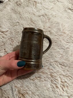 Pěkný keramický mini džbánek - 2