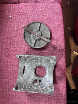 Kryt karburátoru 175 355 - 2