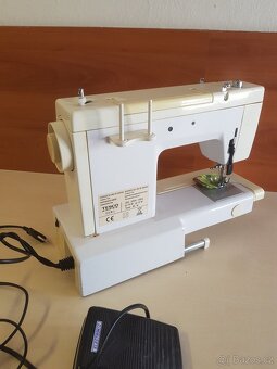 Funkční šici stroj - 2