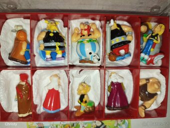 Asterix a Obelix kompletní sada figurek Kindervajíčka - 2