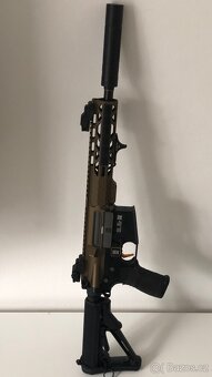 Airsoft zbraň, M4 - 2