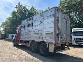 Volvo NH12 460,6X4,Nástavba na přepravu zvířat - 2