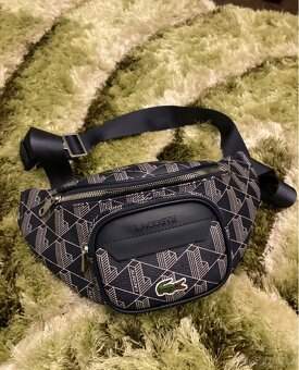 Lacoste ledvinka monogram , nová Nevhodný dárek - 2